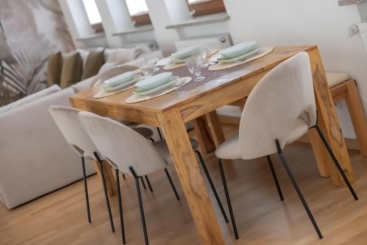 Kaza Guesthouse, Centrally Located 2 & 3 Bedroom Apartments In Augsburg Exterior photo