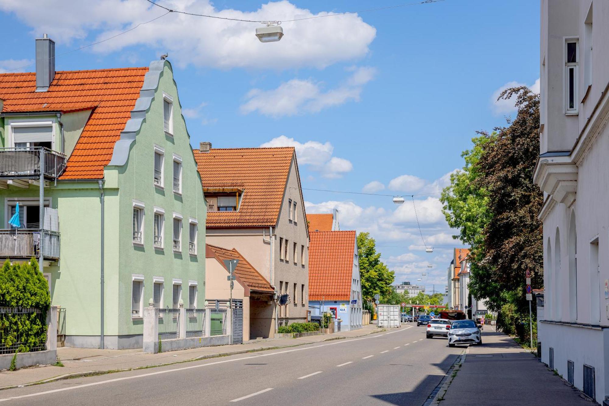 Kaza Guesthouse, Centrally Located 2 & 3 Bedroom Apartments In Augsburg Exterior photo